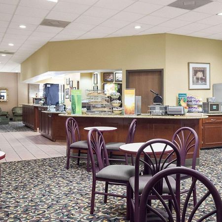 Quality Inn Columbus, Ms Bagian luar foto