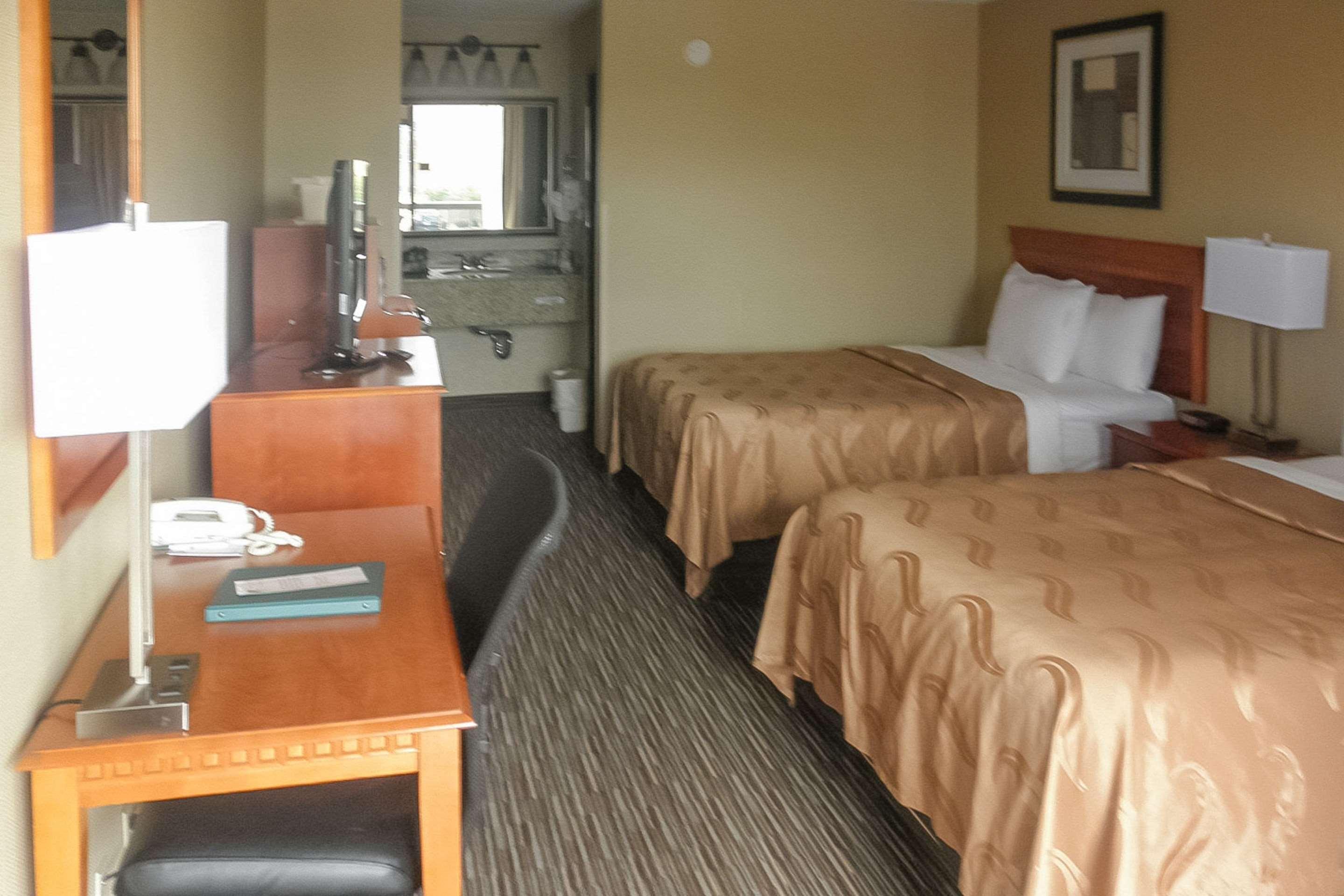 Quality Inn Columbus, Ms Bagian luar foto
