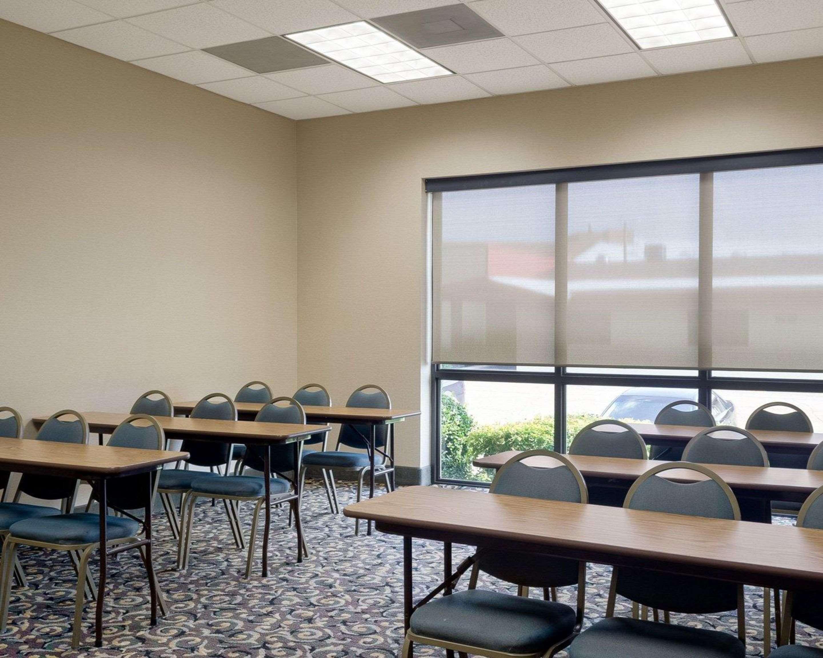 Quality Inn Columbus, Ms Bagian luar foto