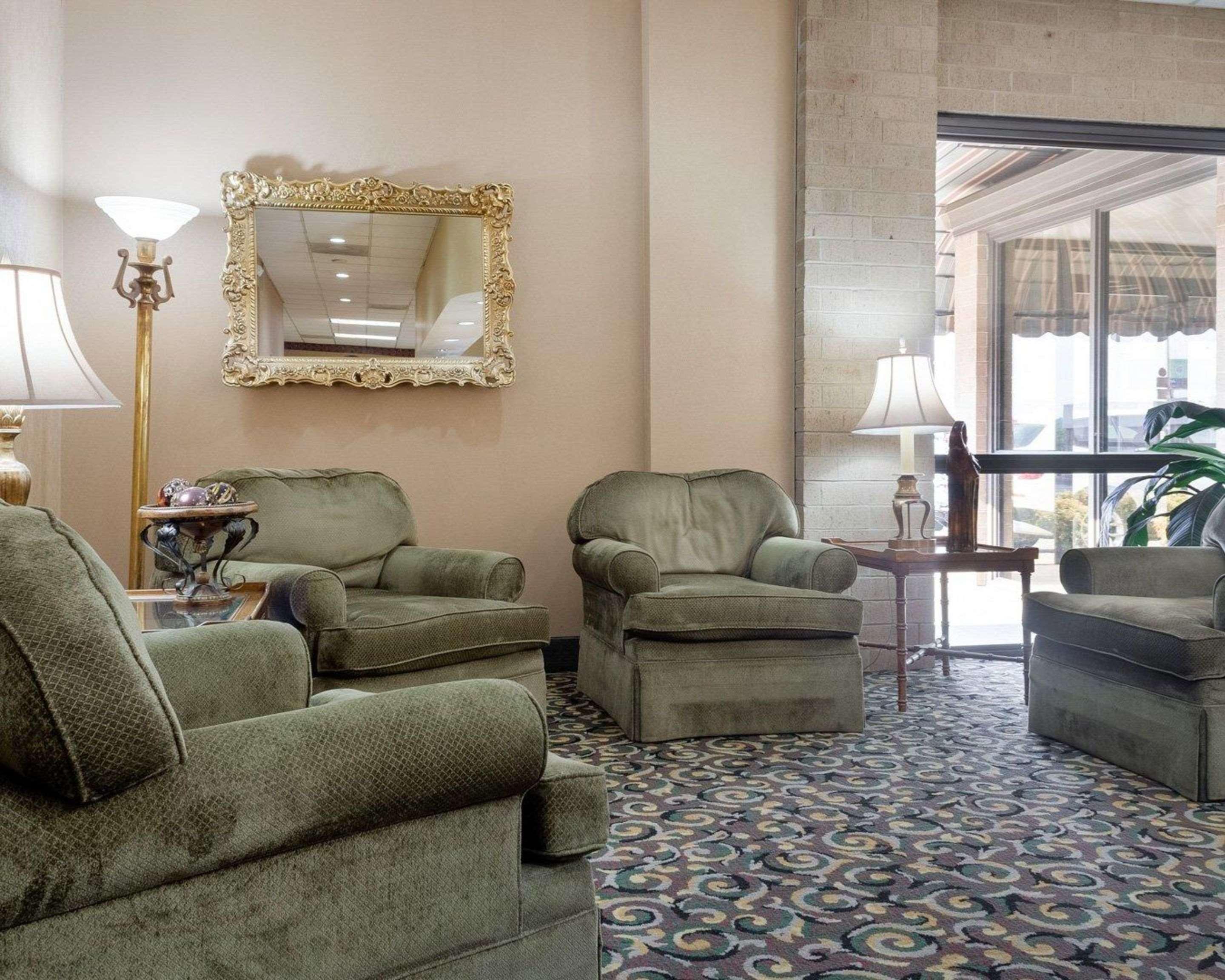 Quality Inn Columbus, Ms Bagian luar foto