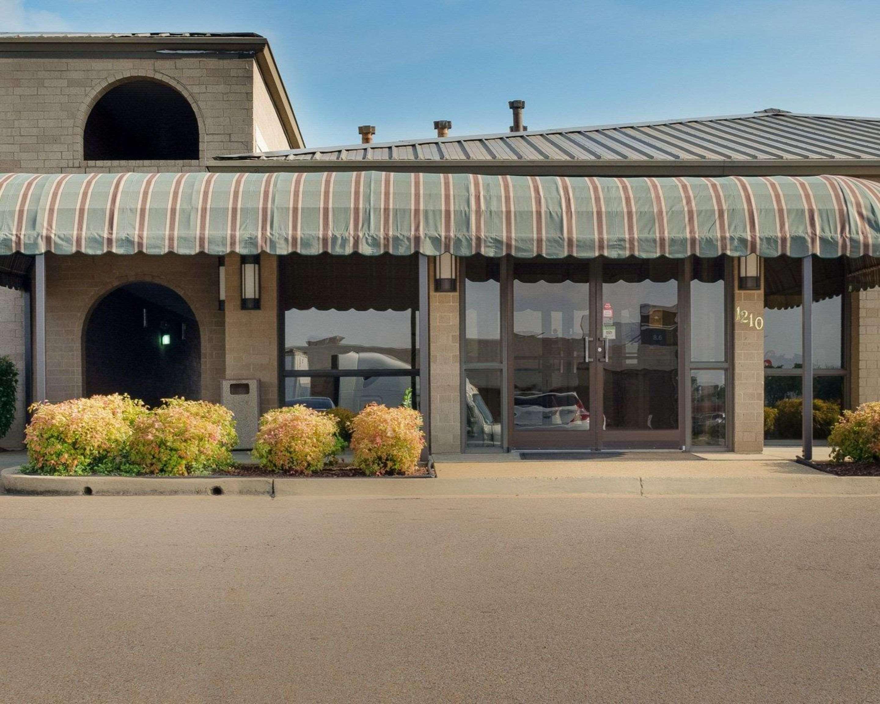 Quality Inn Columbus, Ms Bagian luar foto