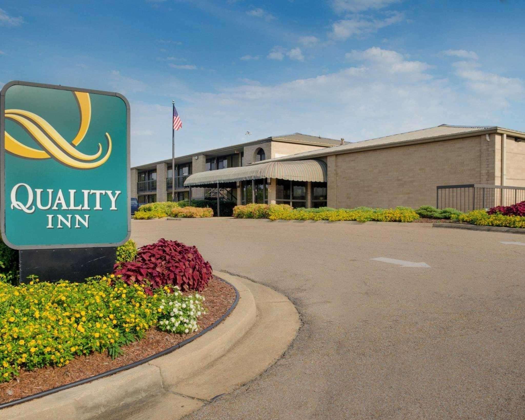 Quality Inn Columbus, Ms Bagian luar foto