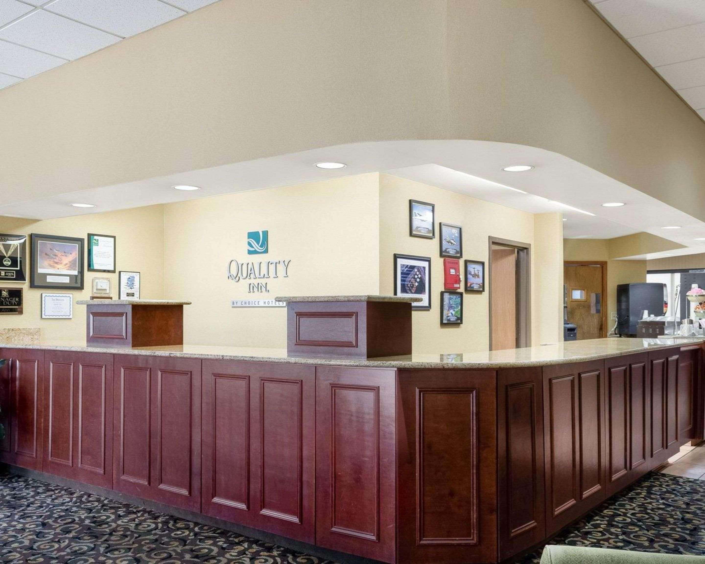 Quality Inn Columbus, Ms Bagian luar foto
