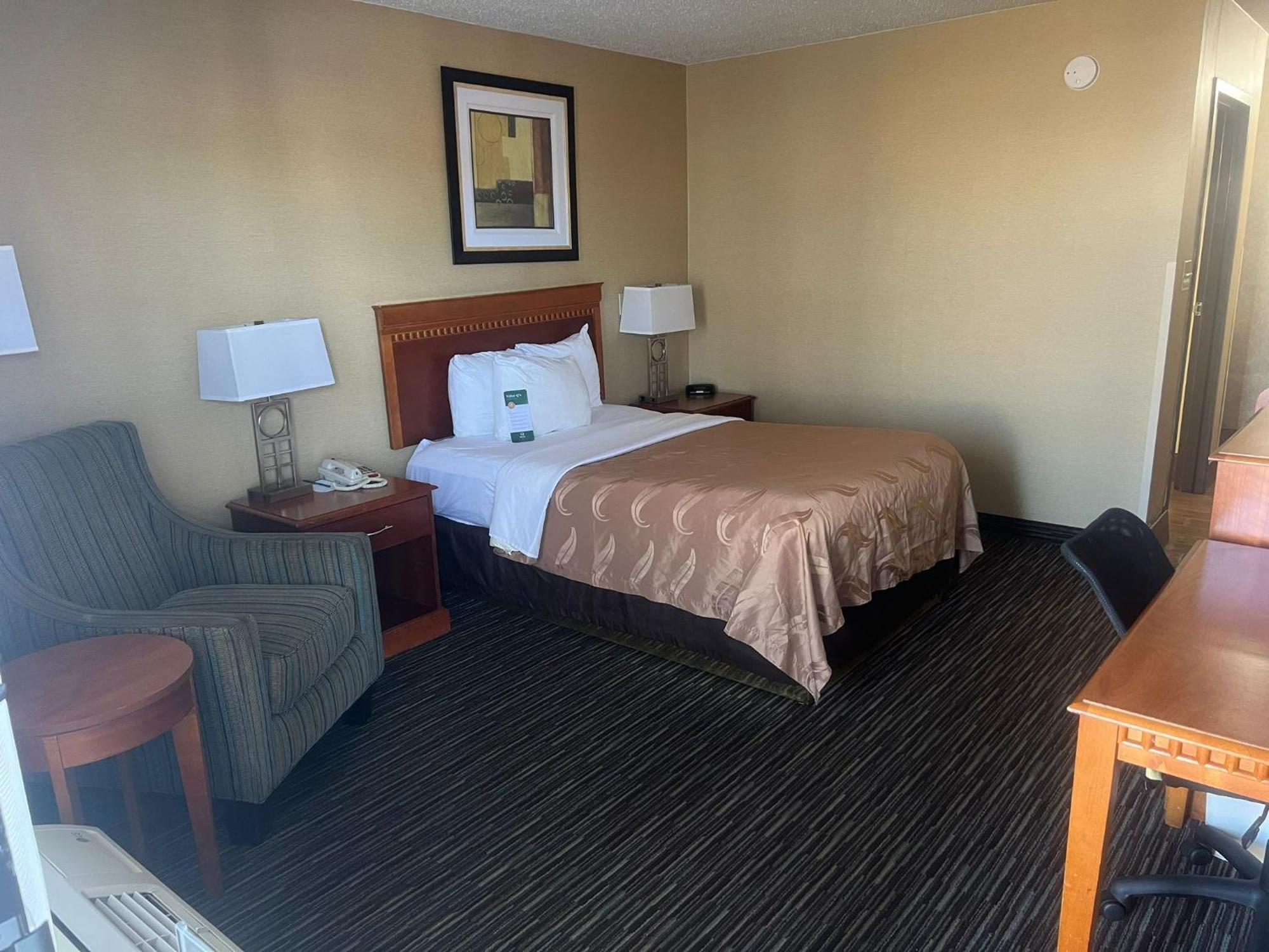 Quality Inn Columbus, Ms Bagian luar foto