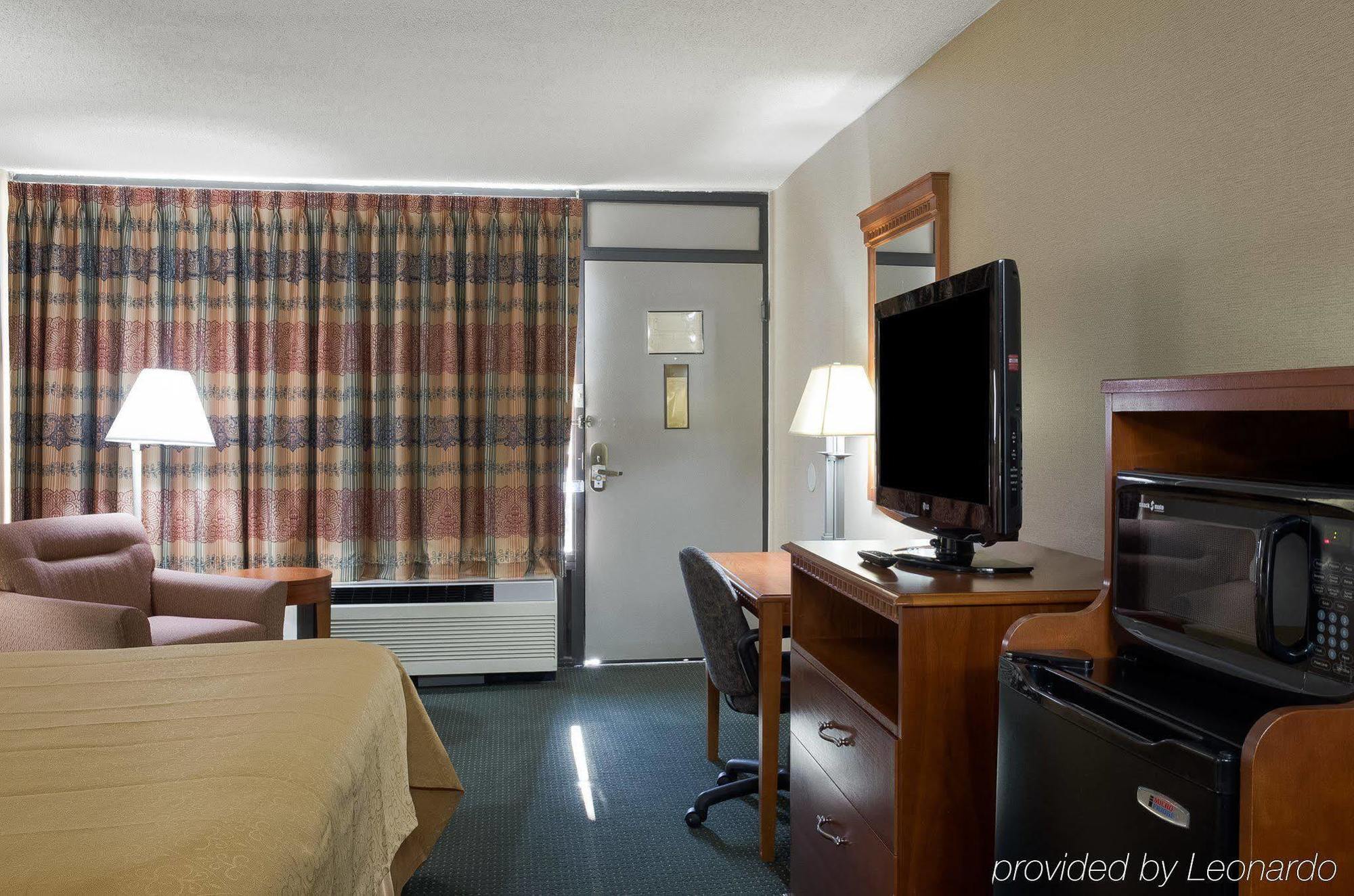 Quality Inn Columbus, Ms Bagian luar foto