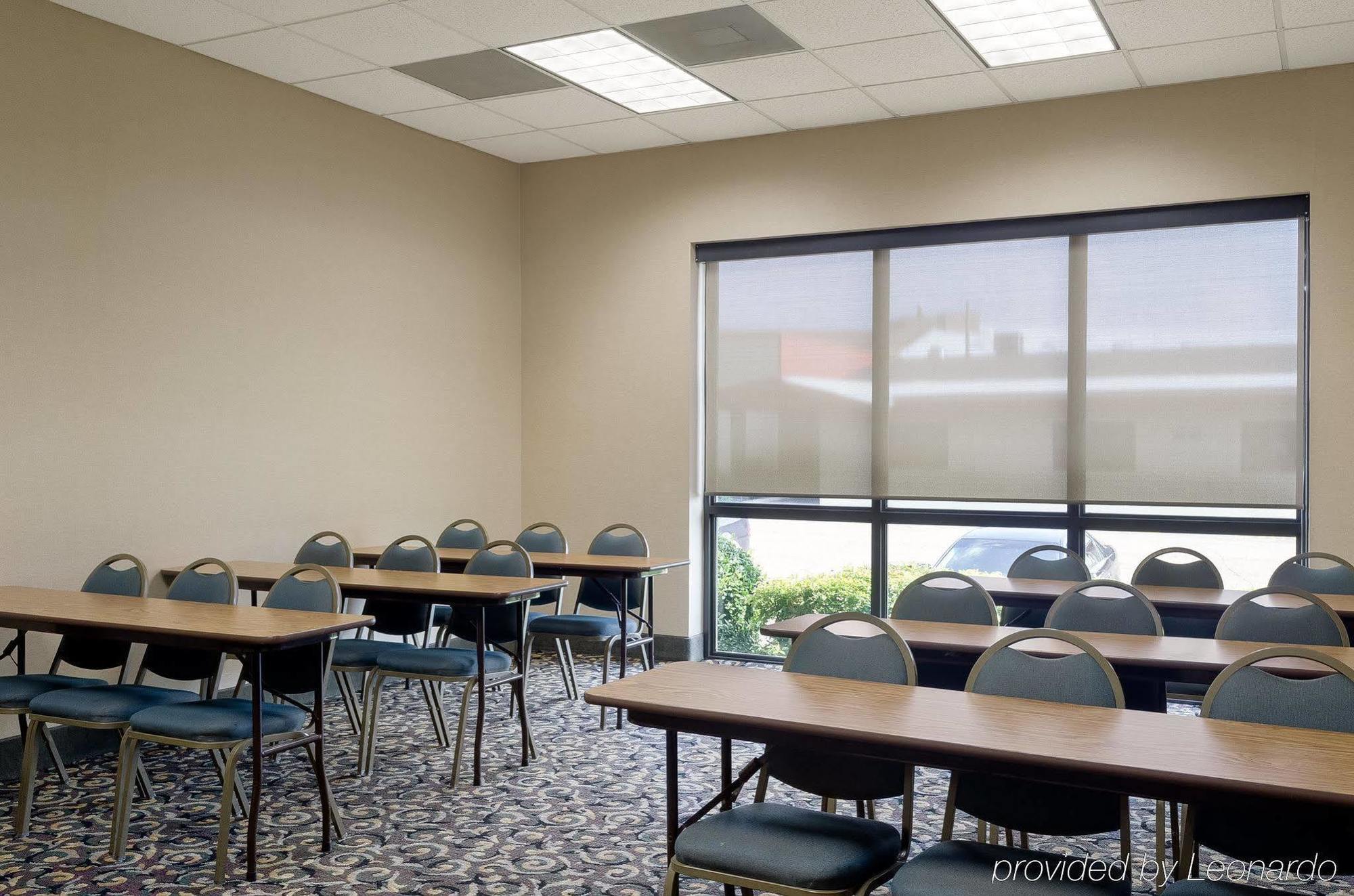 Quality Inn Columbus, Ms Bagian luar foto